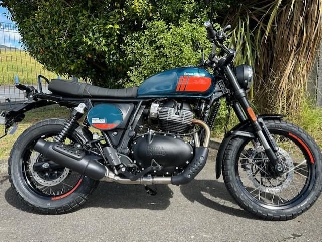 Bear 650 - Petrol Green