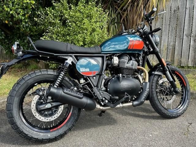 Bear 650 - Petrol Green